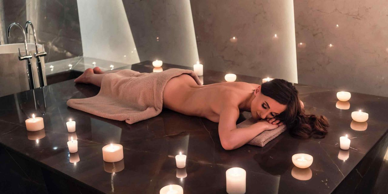 https://www.coiffurelaplace.fr/wp-content/uploads/2018/10/spa-treatment-10-1280x640.jpg